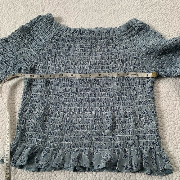 Pseudio Blue Crop Top - Picture 9 of 10